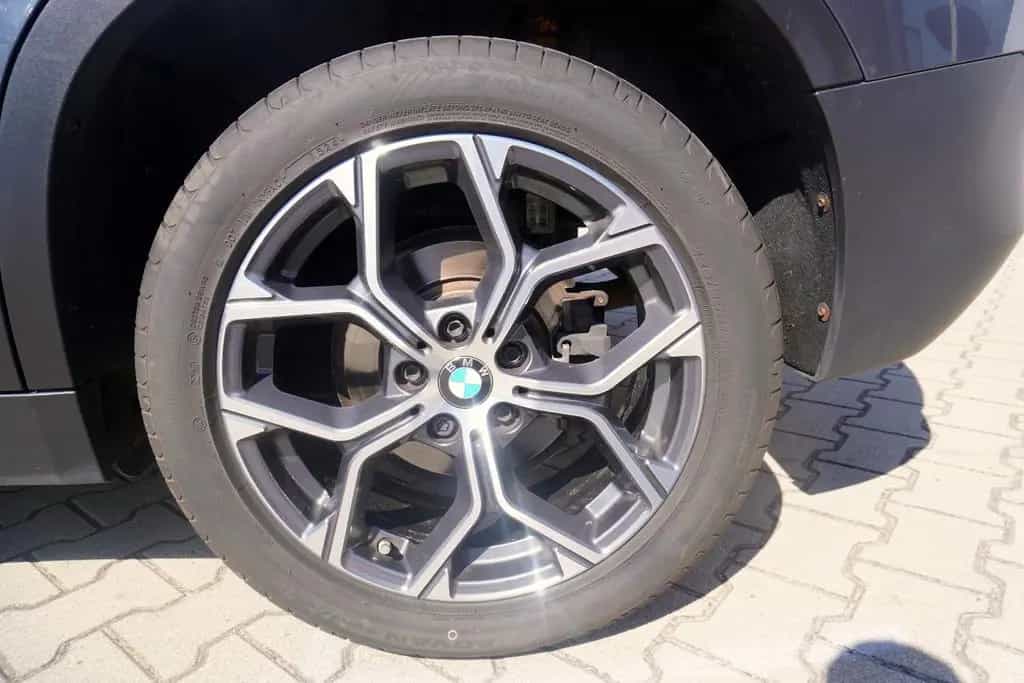 BMW X2 sDrive 18 i Advantage Plus LED Navi DAB PDC 08/2020-photo-34