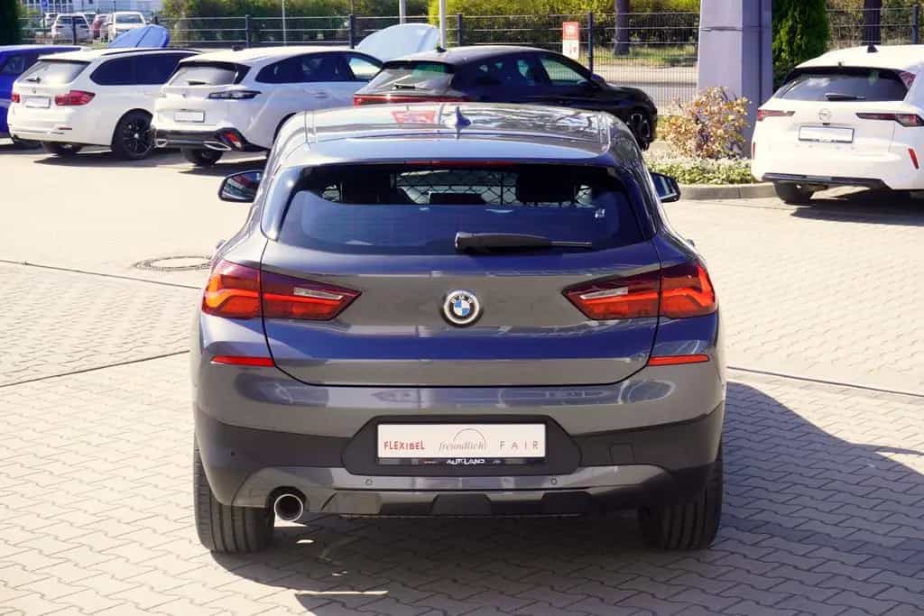 BMW X2 sDrive 18 i Advantage Plus LED Navi DAB PDC 08/2020-photo-6