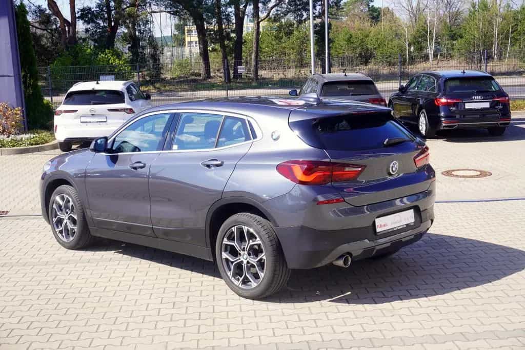 BMW X2 sDrive 18 i Advantage Plus LED Navi DAB PDC 08/2020-photo-7