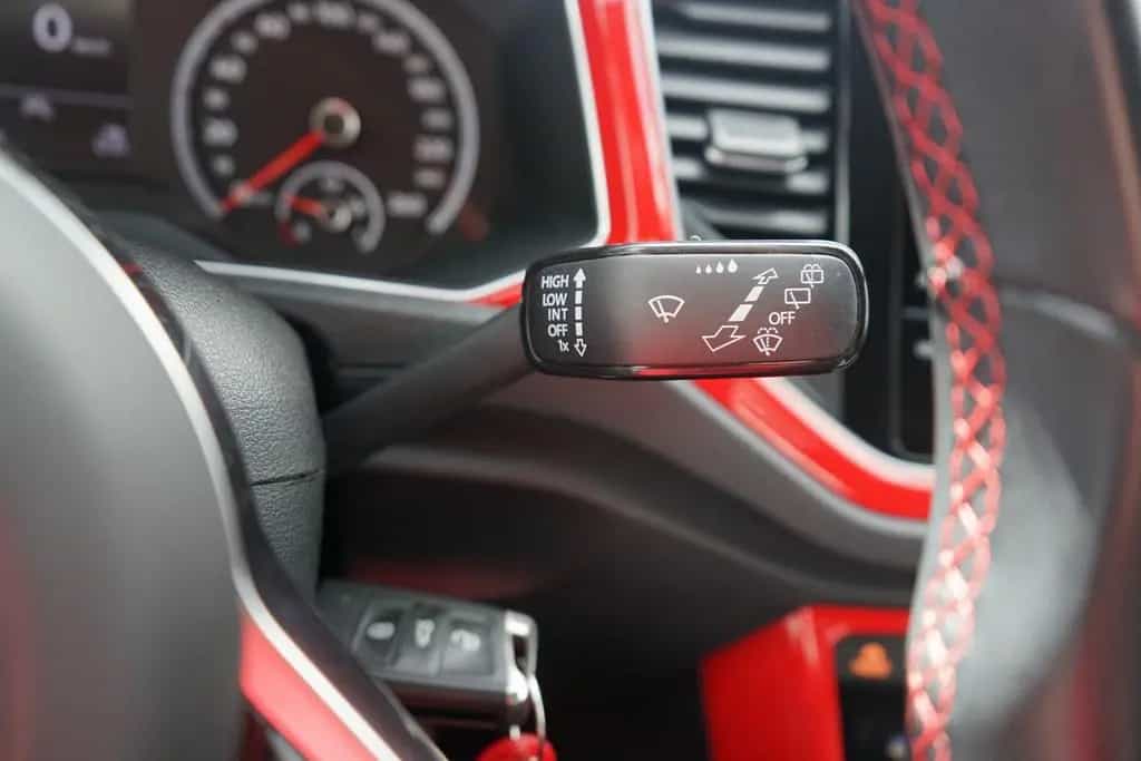 Volkswagen T-Roc 1.5  TSI Sport Sitzheizung Bluetooth PDC 01/2022-photo-21