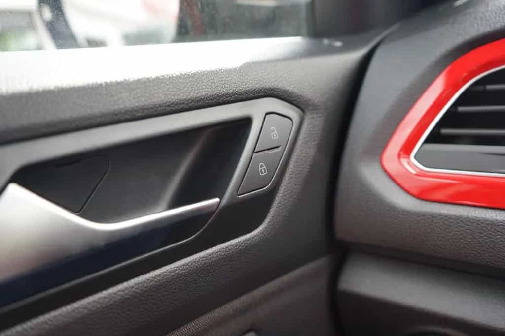 Volkswagen T-Roc 1.5  TSI Sport Sitzheizung Bluetooth PDC 01/2022-photo-26