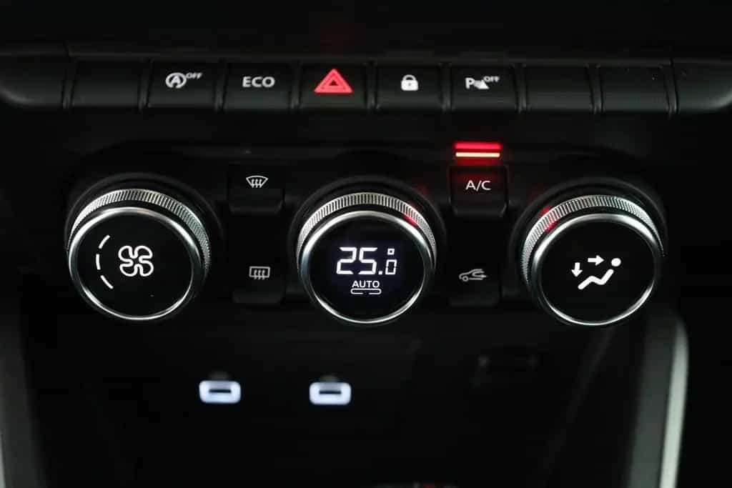 Dacia Duster II 1.3 TCE Aut. Prestige LED Navi Kamera 07/2022-photo-11