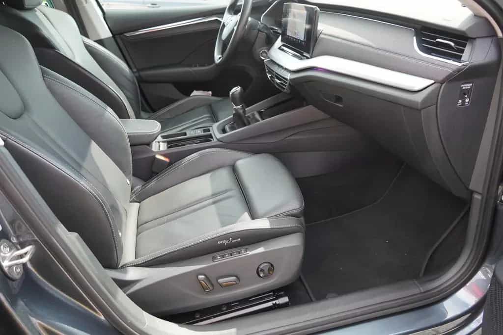 Skoda Octavia 1.5 TSI First Edition LED Navi ACC DAB 07/2020-photo-41