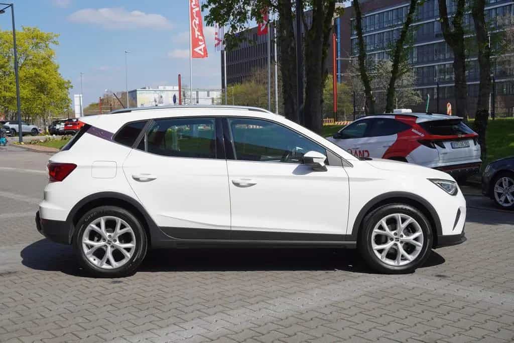 Seat Arona 1.0 TSI FR 01/2023-photo-4