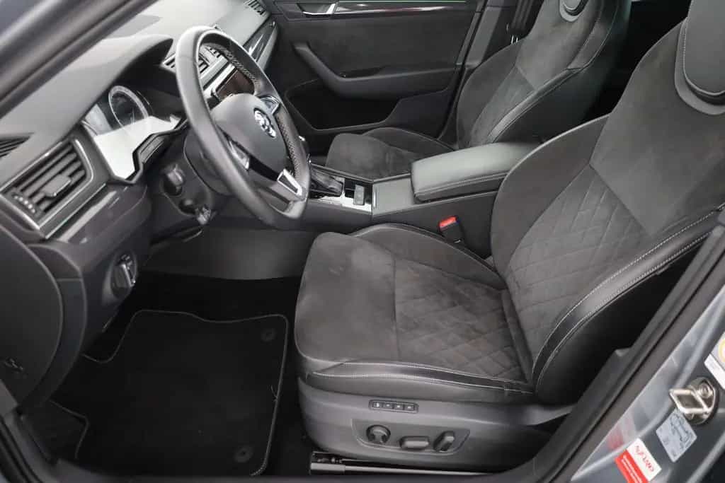 Skoda Superb Combi 1.4 TSI DSG Sportline Kamera ACC 11/2017-photo-22