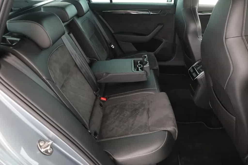 Skoda Superb Combi 1.4 TSI DSG Sportline Kamera ACC 11/2017-photo-24
