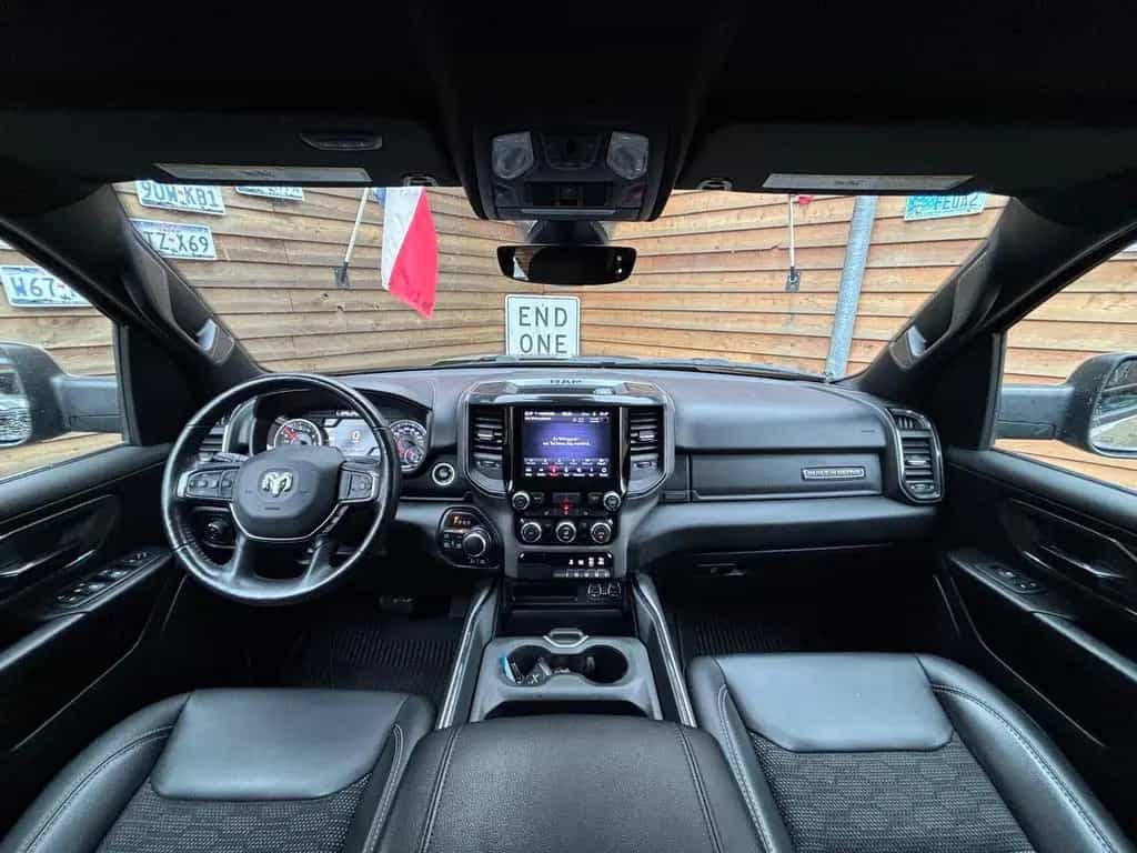 Dodge RAM 1500 5.7 Built to Serve LED 4x4 AHK Alpnie 04/2020-photo-27