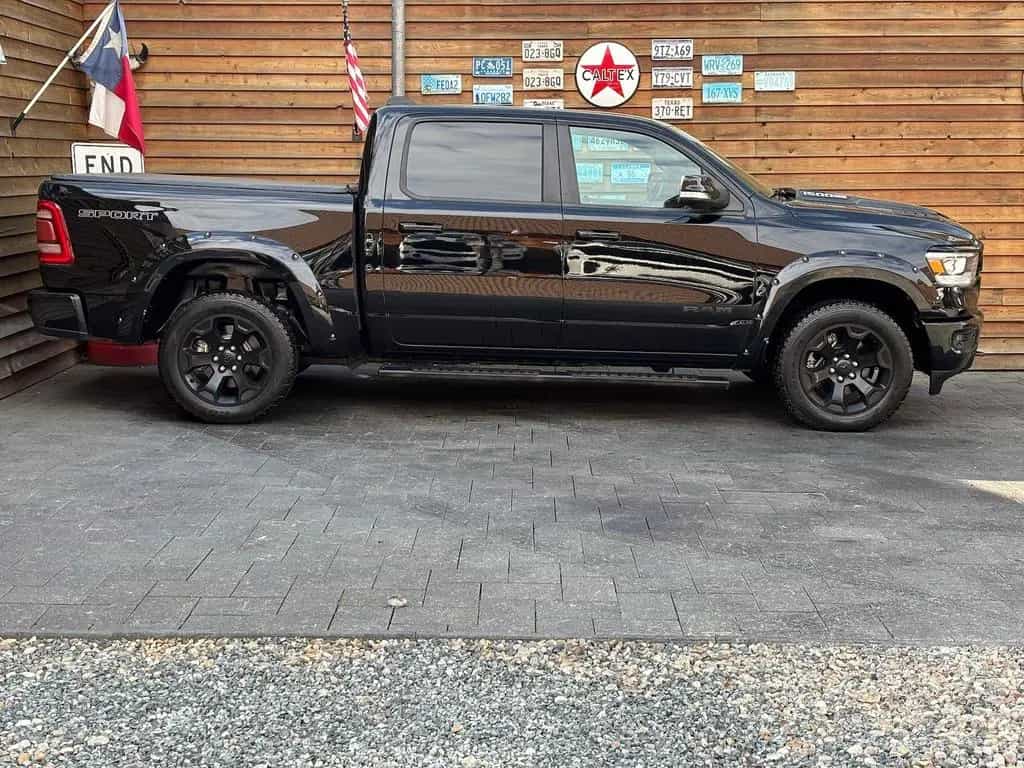 Dodge RAM 1500 Laramie Sport LED AHK Memory 4x4 12/2019-photo-15