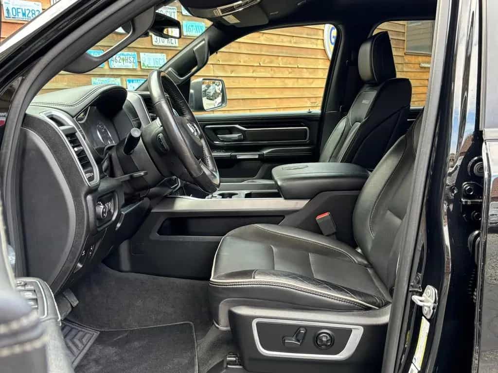 Dodge RAM 1500 Laramie Sport LED AHK Memory 4x4 12/2019-photo-18