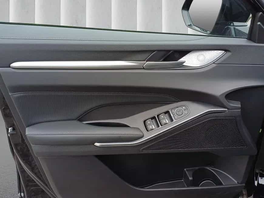 GWM Haval H6 Premium 110 kW, 5-türig null-photo-15