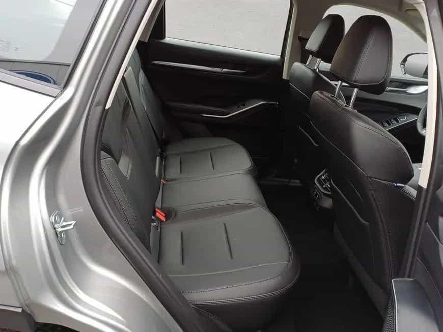 GWM Haval H6 Premium 110 kW, 5-türig null-photo-15