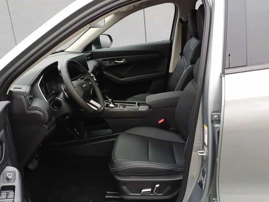 GWM Haval Jolion Pro 1.5 Turbo FWD Luxury 130 kW, 5- null-photo-9