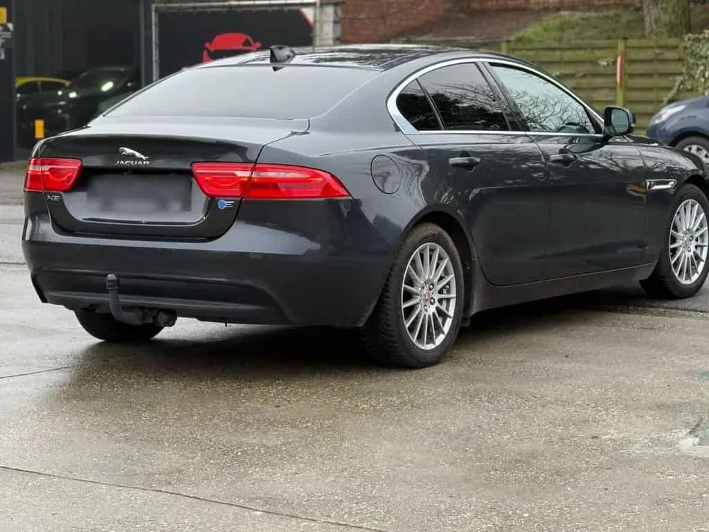 Jaguar XE 2019 05/2019-photo-6