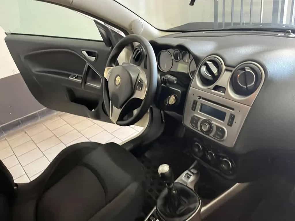 Alfa Romeo MiTo 1.4 105 CV M.air S&S Distinctive 04/2012-photo-13