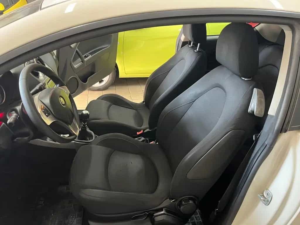 Alfa Romeo MiTo 1.4 105 CV M.air S&S Distinctive 04/2012-photo-8