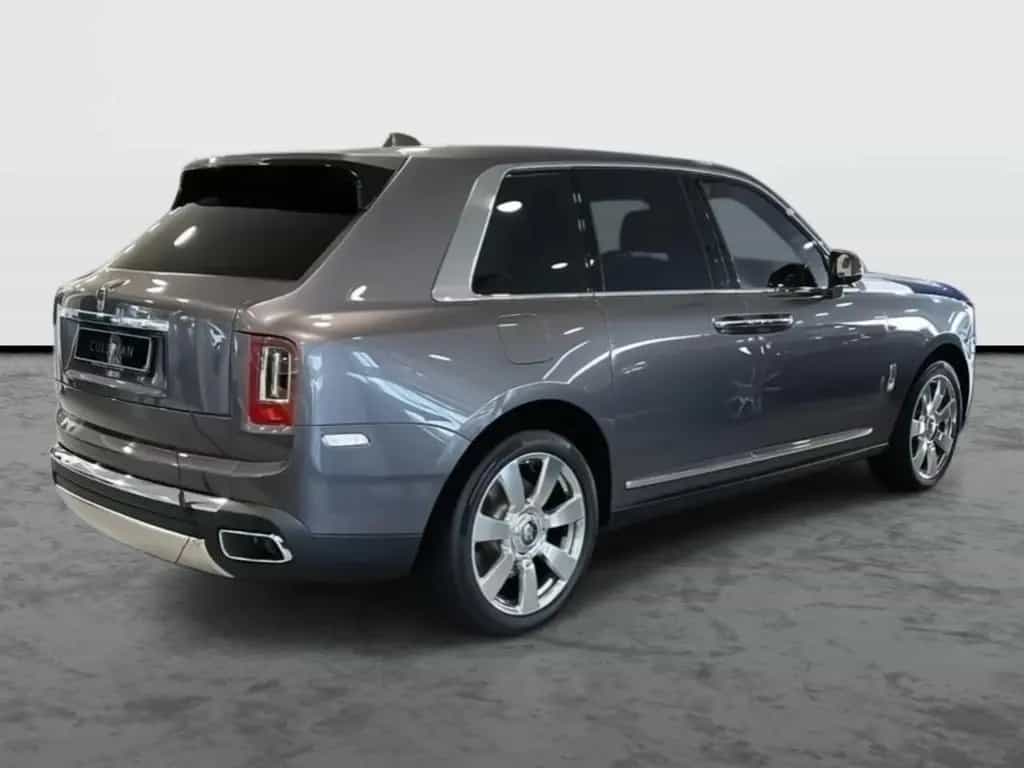 Rolls-Royce Cullinan *PROVENANCE* 11/2019-photo-1