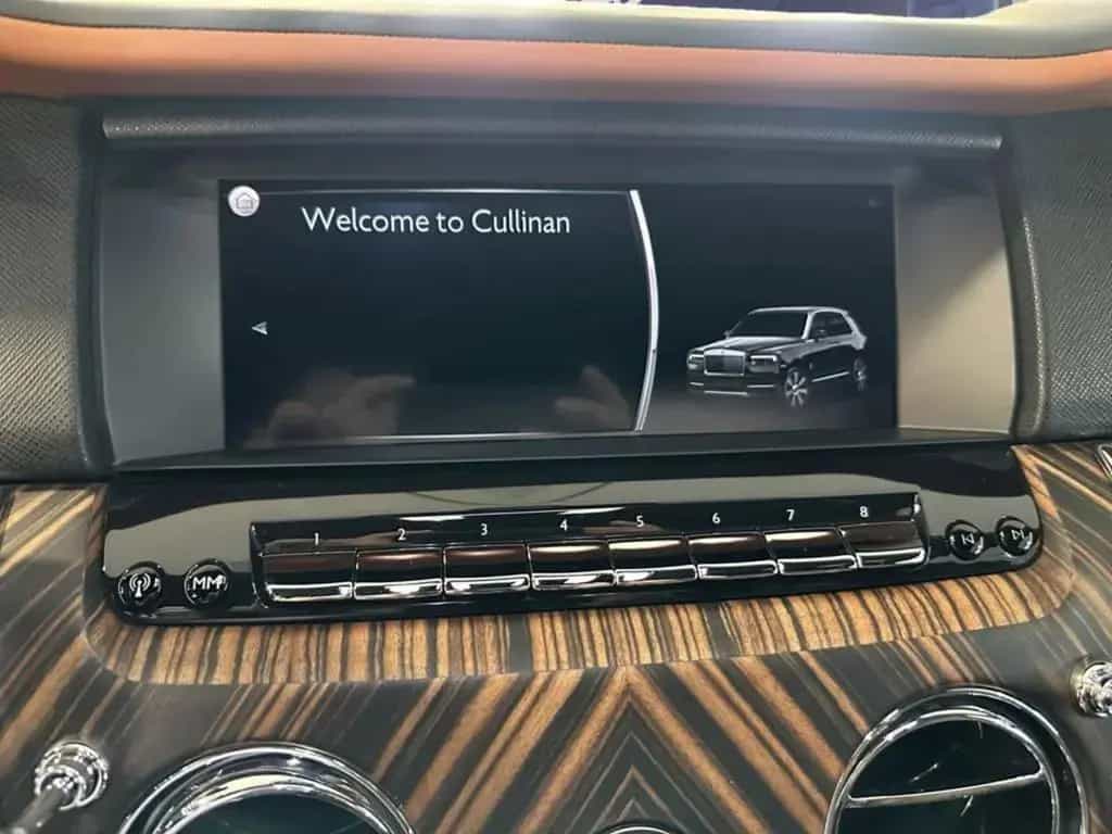Rolls-Royce Cullinan *PROVENANCE* 11/2019-photo-5