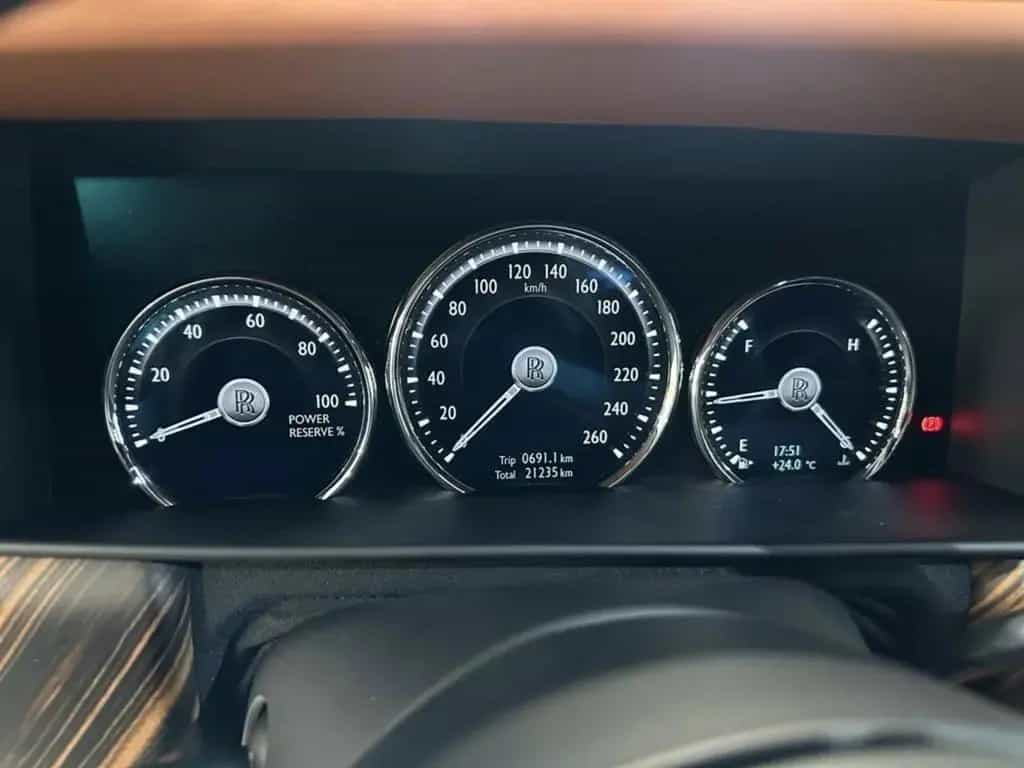 Rolls-Royce Cullinan *PROVENANCE* 11/2019-photo-6
