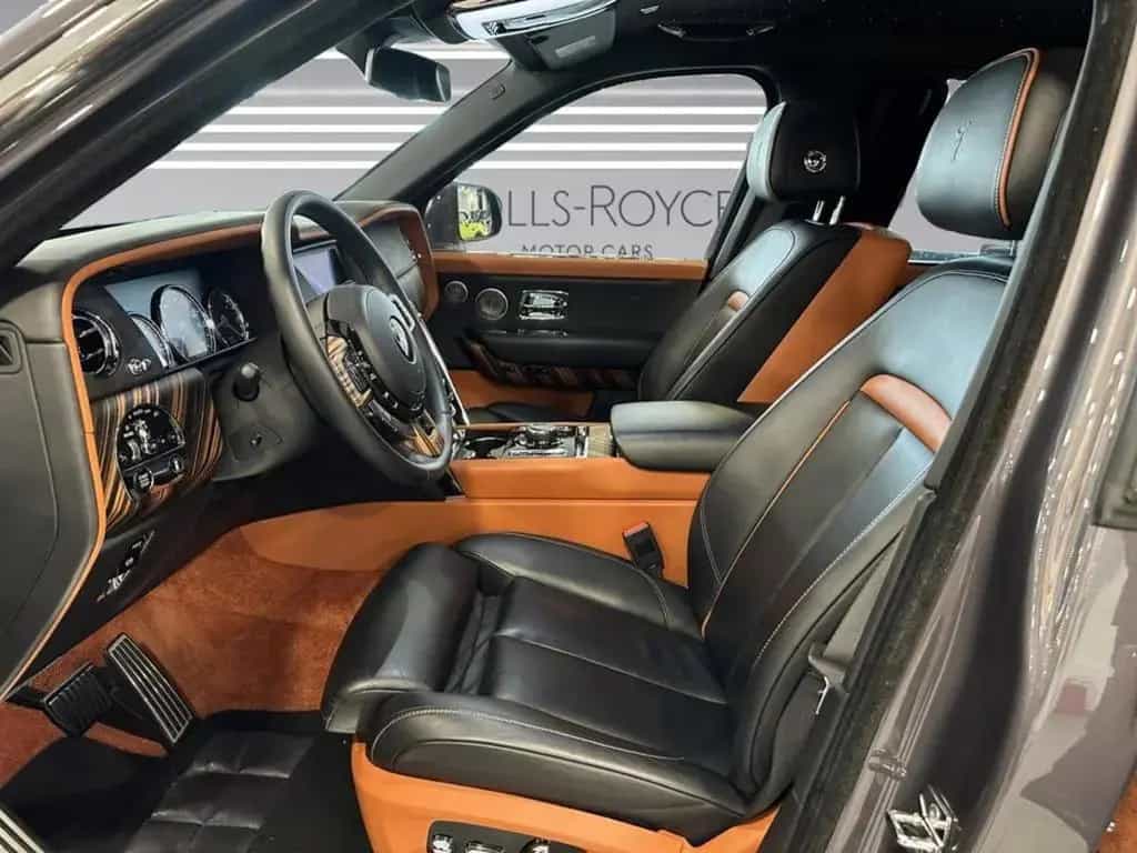 Rolls-Royce Cullinan *PROVENANCE* 11/2019-photo-9