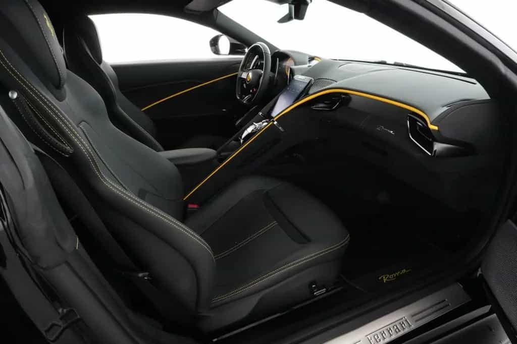 Ferrari Roma MagneRide - Scuderia Ferrari Shields 08/2024-photo-24