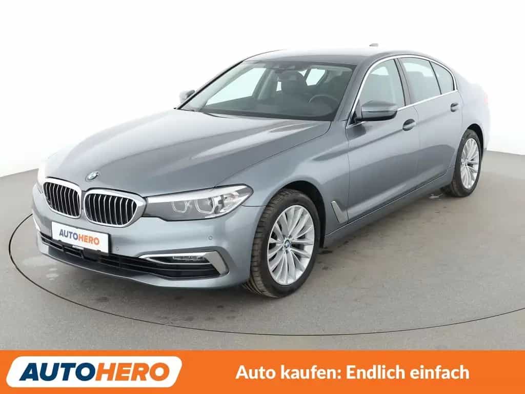 BMW 5 Series 520d Luxury Line Aut.*NAVI*LED*HUD*ACC*CAM*AHK* 04/2020-photo-0
