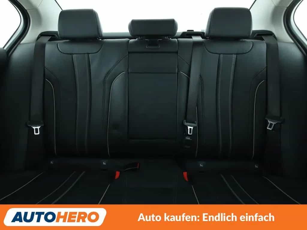 BMW 5 Series 520d Luxury Line Aut.*NAVI*LED*HUD*ACC*CAM*AHK* 04/2020-photo-15