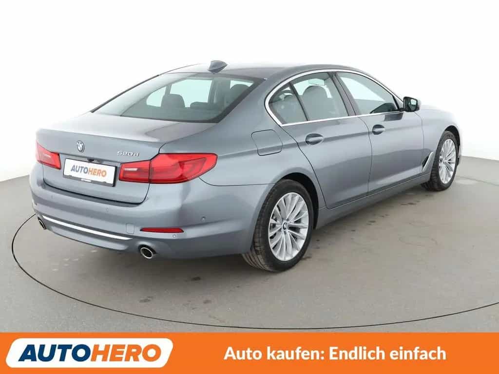 BMW 5 Series 520d Luxury Line Aut.*NAVI*LED*HUD*ACC*CAM*AHK* 04/2020-photo-5