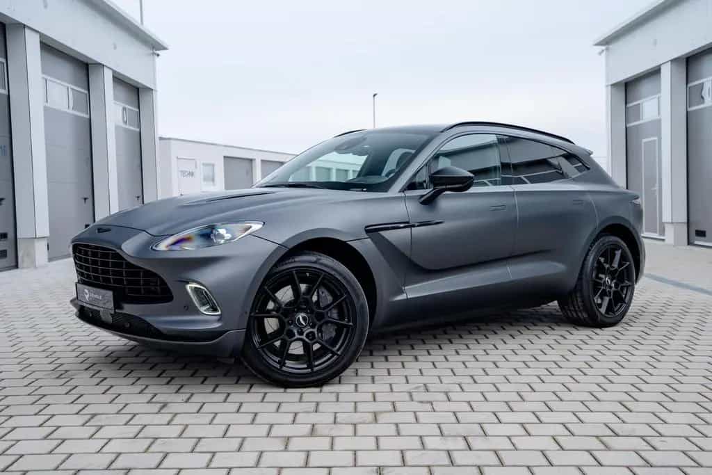 Aston Martin DBX | Q by Aston | Satin Xenon Grey 01/2022-photo-0
