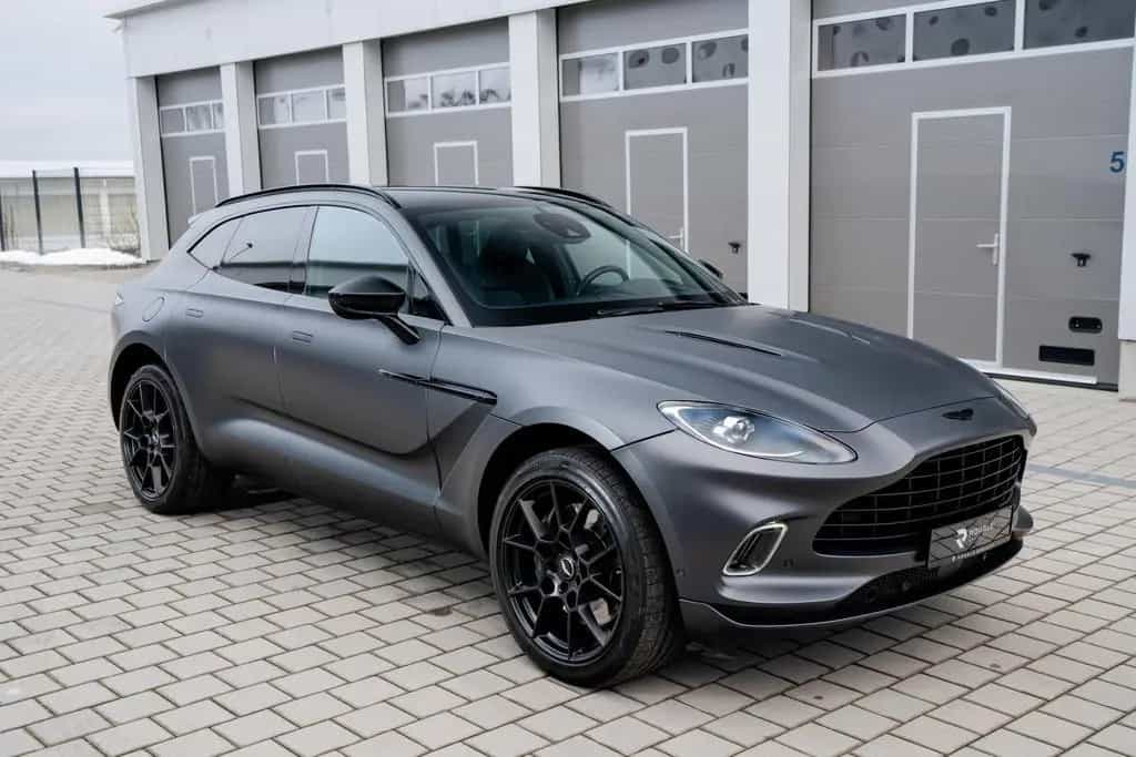 Aston Martin DBX | Q by Aston | Satin Xenon Grey 01/2022-photo-12