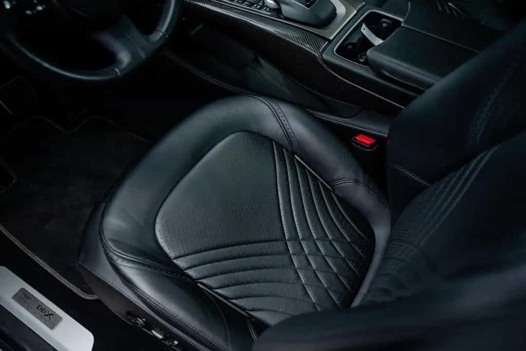 Aston Martin DBX | Q by Aston | Satin Xenon Grey 01/2022-photo-16