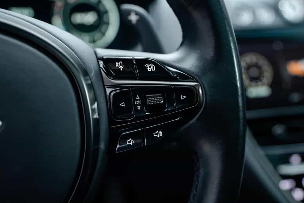 Aston Martin DBX | Q by Aston | Satin Xenon Grey 01/2022-photo-19