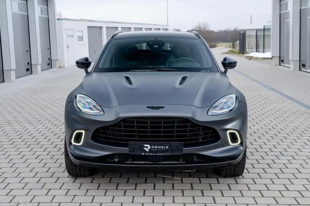 Aston Martin DBX | Q by Aston | Satin Xenon Grey 01/2022-photo-3