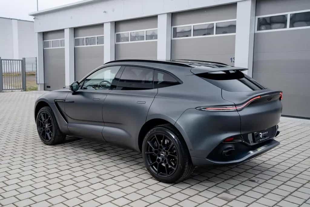 Aston Martin DBX | Q by Aston | Satin Xenon Grey 01/2022-photo-7