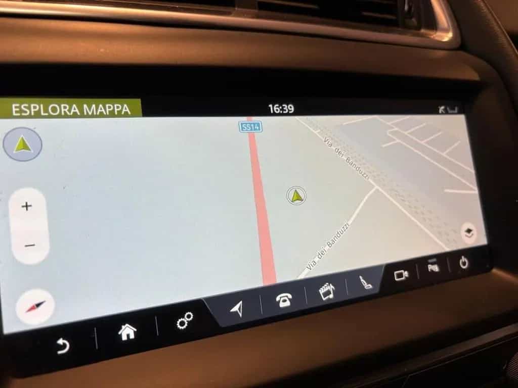 Jaguar E-Pace R-DYNAMIC S 2.0D AWD aut. 07/2020-photo-10