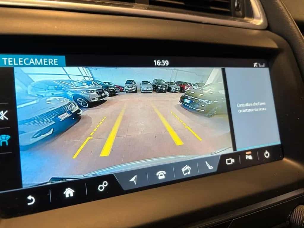 Jaguar E-Pace R-DYNAMIC S 2.0D AWD aut. 07/2020-photo-11