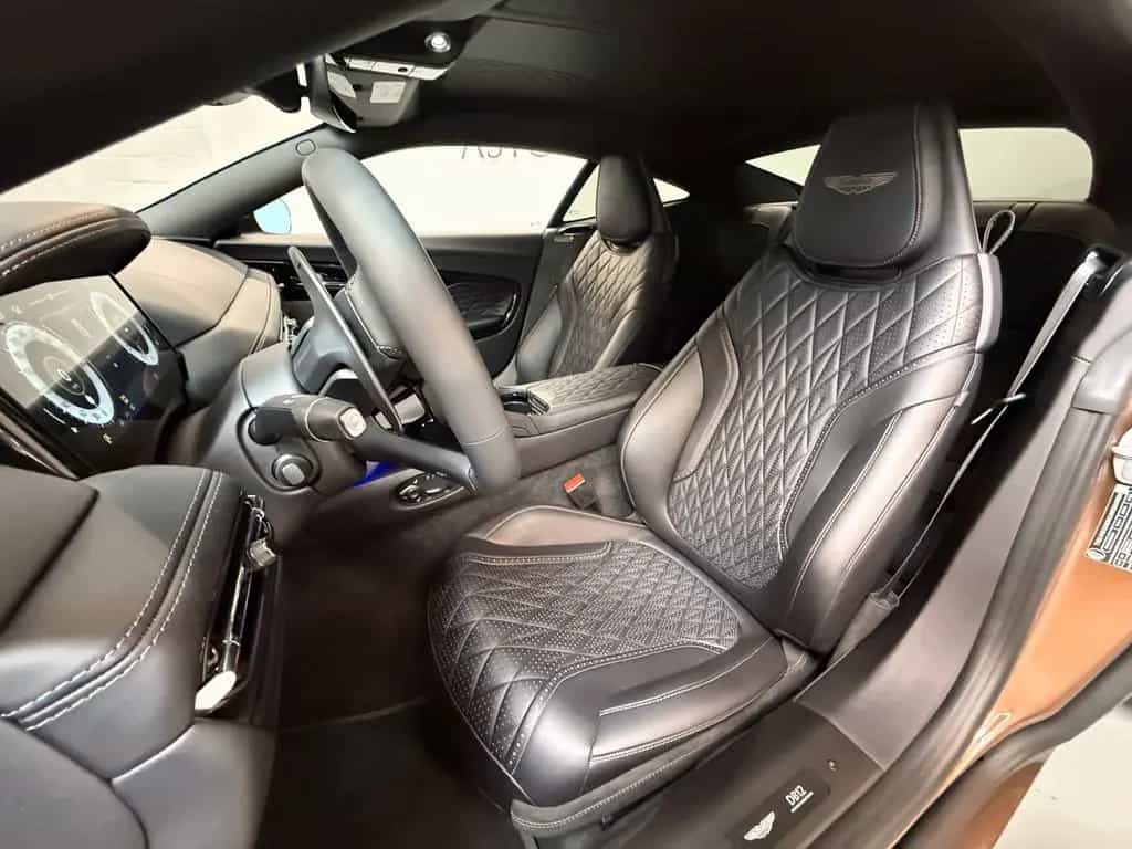 Aston Martin DB12 Coupe | Aston Martin Brussels null-photo-12