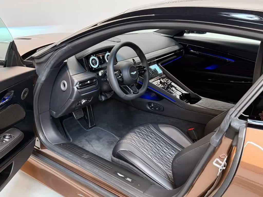 Aston Martin DB12 Coupe | Aston Martin Brussels null-photo-13