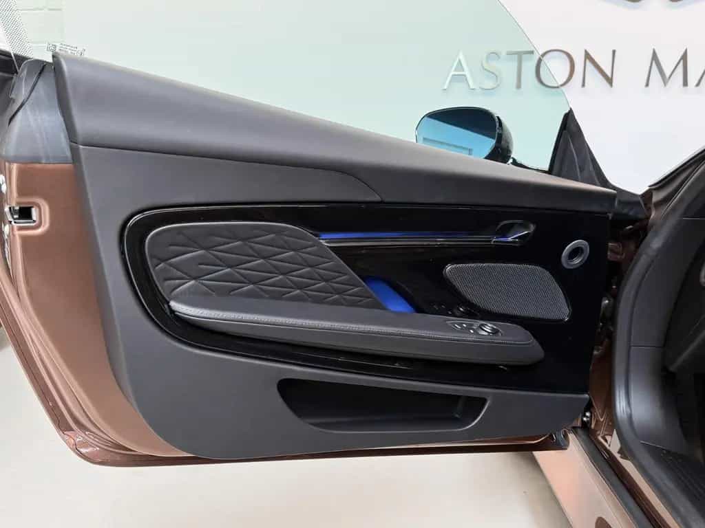 Aston Martin DB12 Coupe | Aston Martin Brussels null-photo-18