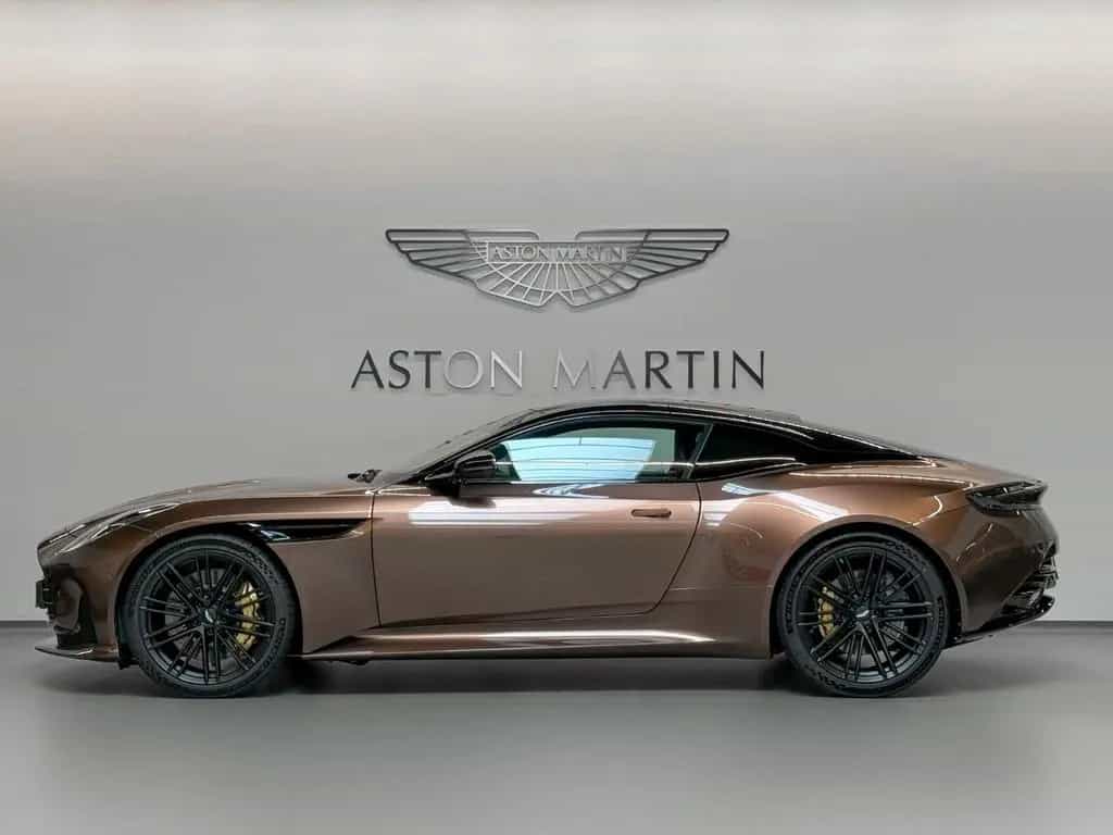 Aston Martin DB12 Coupe | Aston Martin Brussels null-photo-2