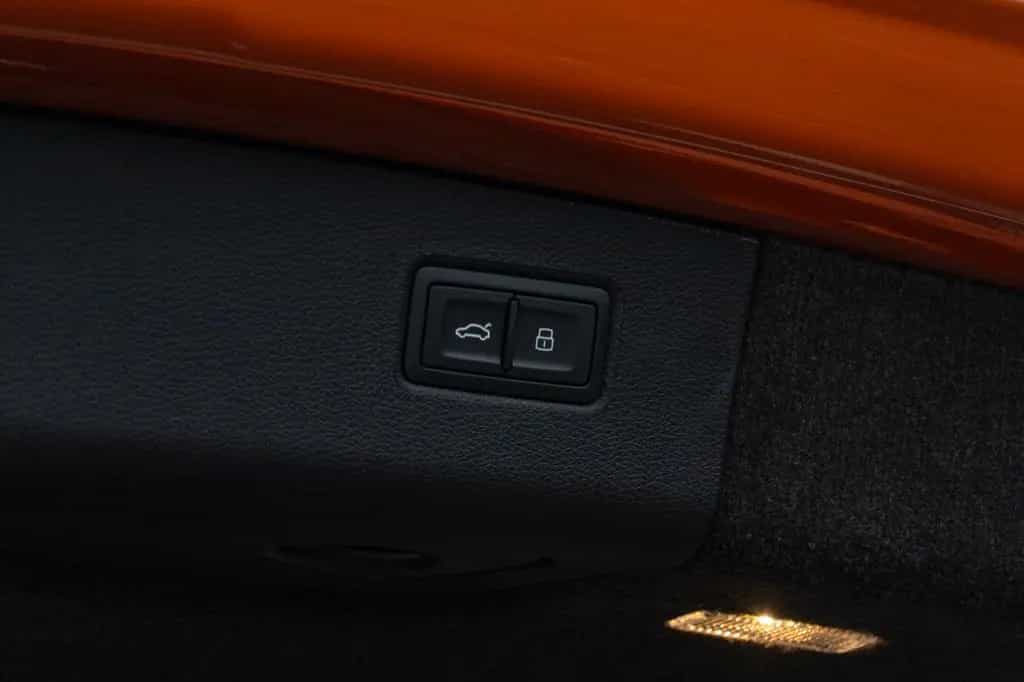 Bentley Bentayga S 4WD MASSAGE.MATRIX.ACC.AHK NEUZUSTAND 12/2024-photo-32
