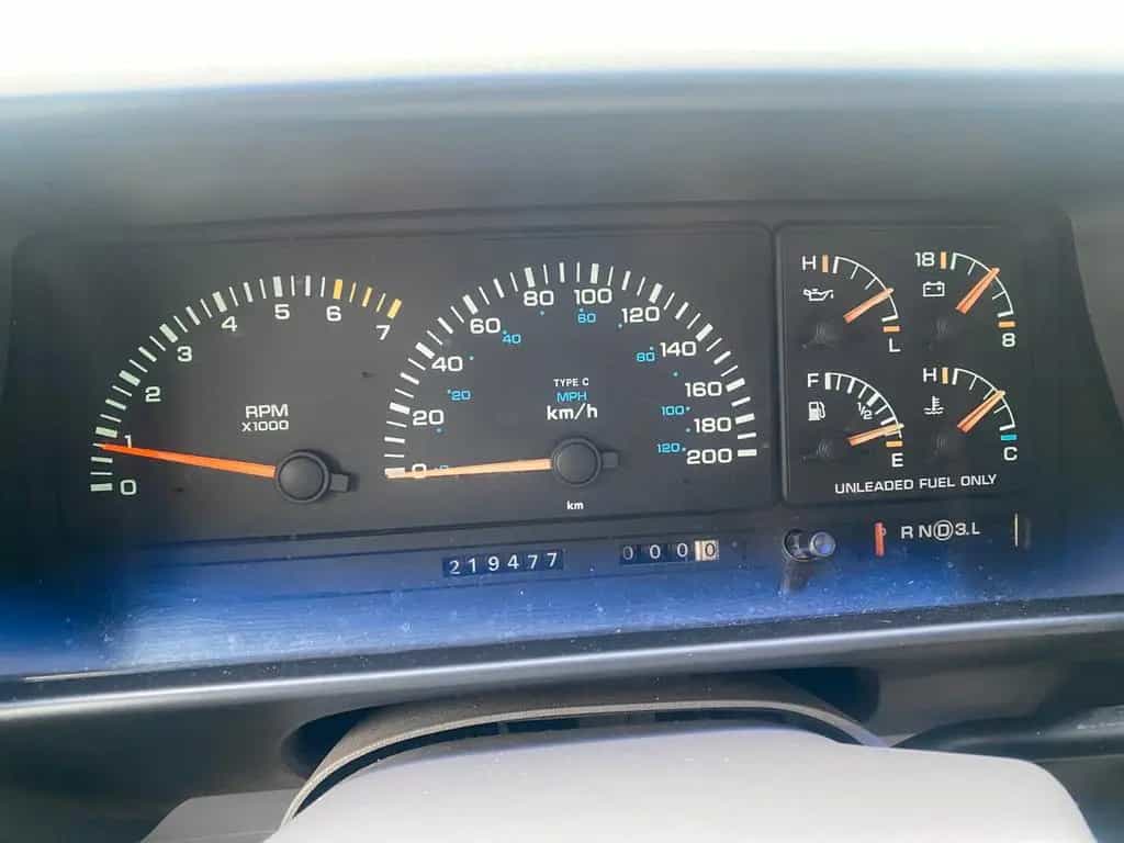Chrysler Voyager 3.3 SE V6 Auto 06/1993-photo-10