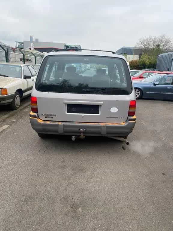 Chrysler Voyager 3.3 SE V6 Auto 06/1993-photo-4