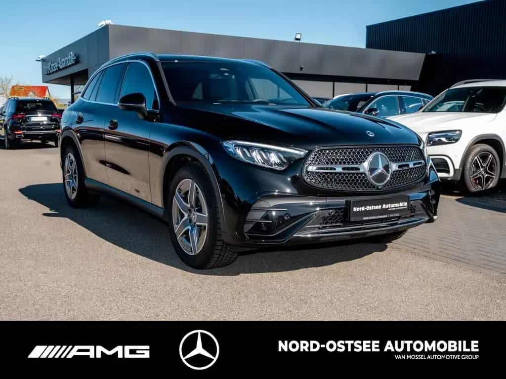 Mercedes-Benz GLC 300 d 4M AMG KEYLESS DISTRONIC NAVI P-KAMERA 07/2025-photo-2