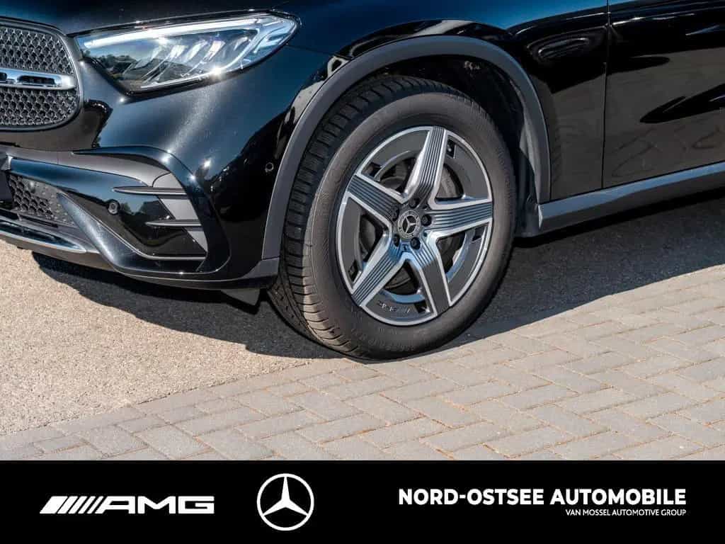 Mercedes-Benz GLC 300 d 4M AMG KEYLESS DISTRONIC NAVI P-KAMERA 07/2025-photo-4