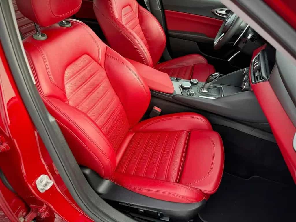 Alfa Romeo Giulia Sportivo q4 04/2018-photo-11