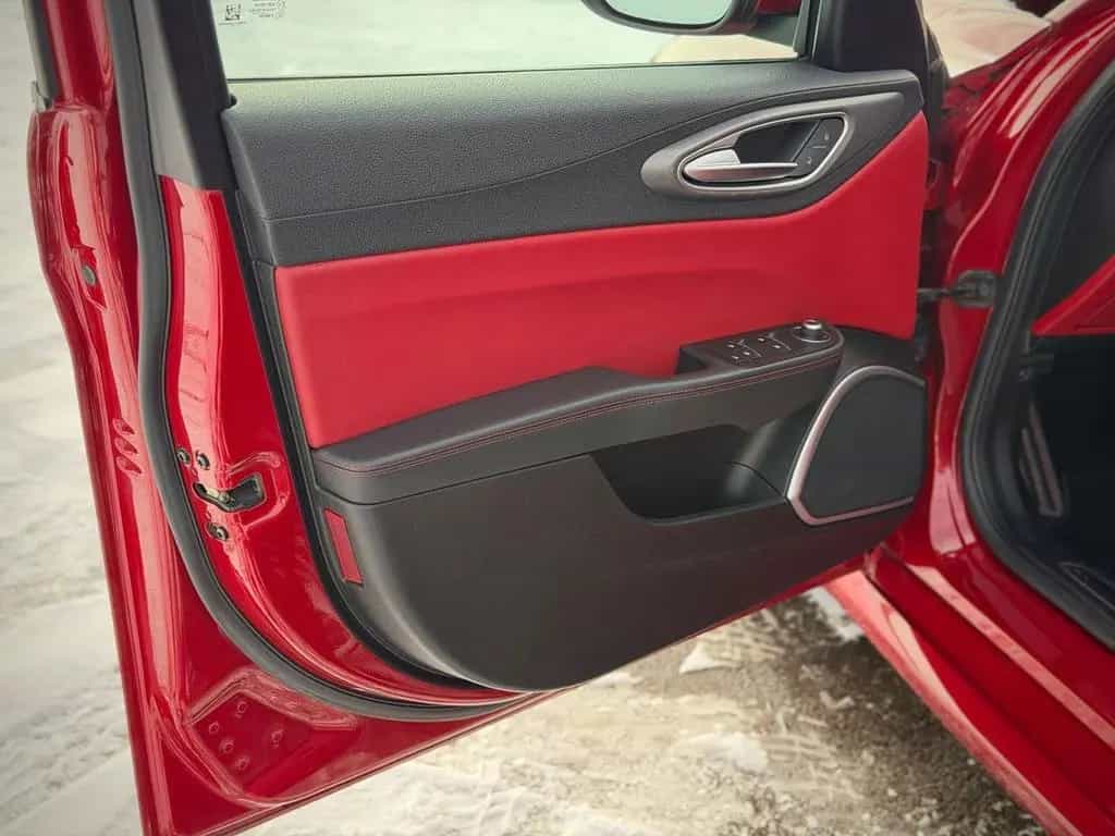 Alfa Romeo Giulia Sportivo q4 04/2018-photo-13