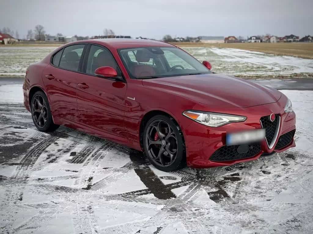 Alfa Romeo Giulia Sportivo q4 04/2018-photo-3