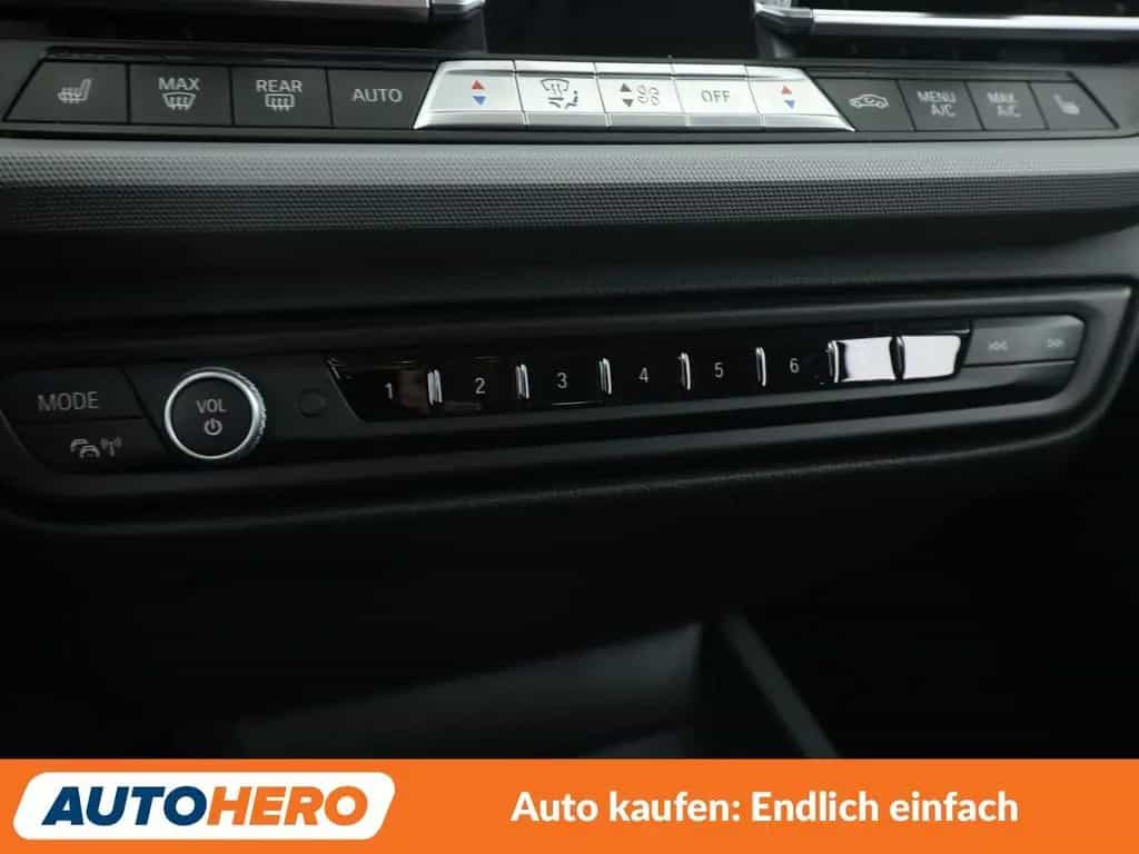 BMW 1 Series 118i Advantage Aut.*NAVI*LED*TEMPO*PDC*SHZ* 04/2020-photo-23