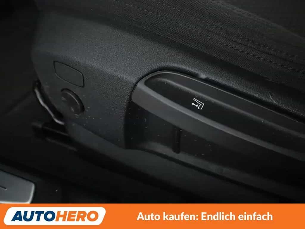 BMW 1 Series 118i Advantage Aut.*NAVI*LED*TEMPO*PDC*SHZ* 04/2020-photo-30