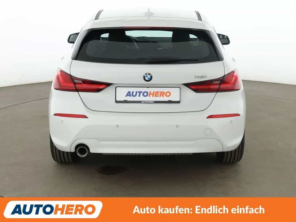 BMW 1 Series 118i Advantage Aut.*NAVI*LED*TEMPO*PDC*SHZ* 04/2020-photo-4